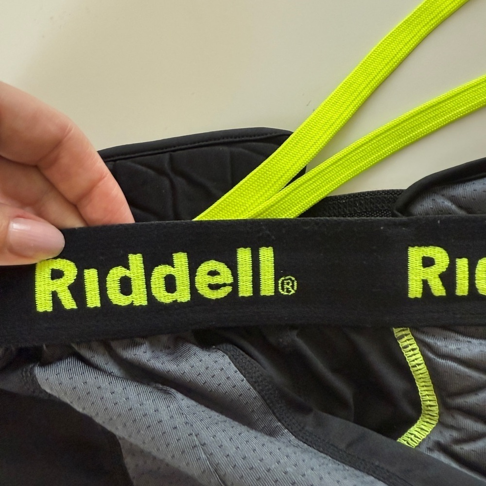 Riddell Football Shorts Pads Protection Gear Black Men’s Medium Adult - Picture 4 of 8